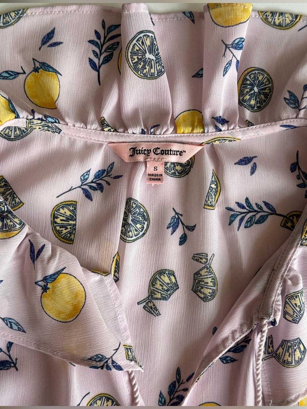 Juicy Couture Lavender Lemon-Print Chiffon Blouse with Ruffle Tie Neck Small
